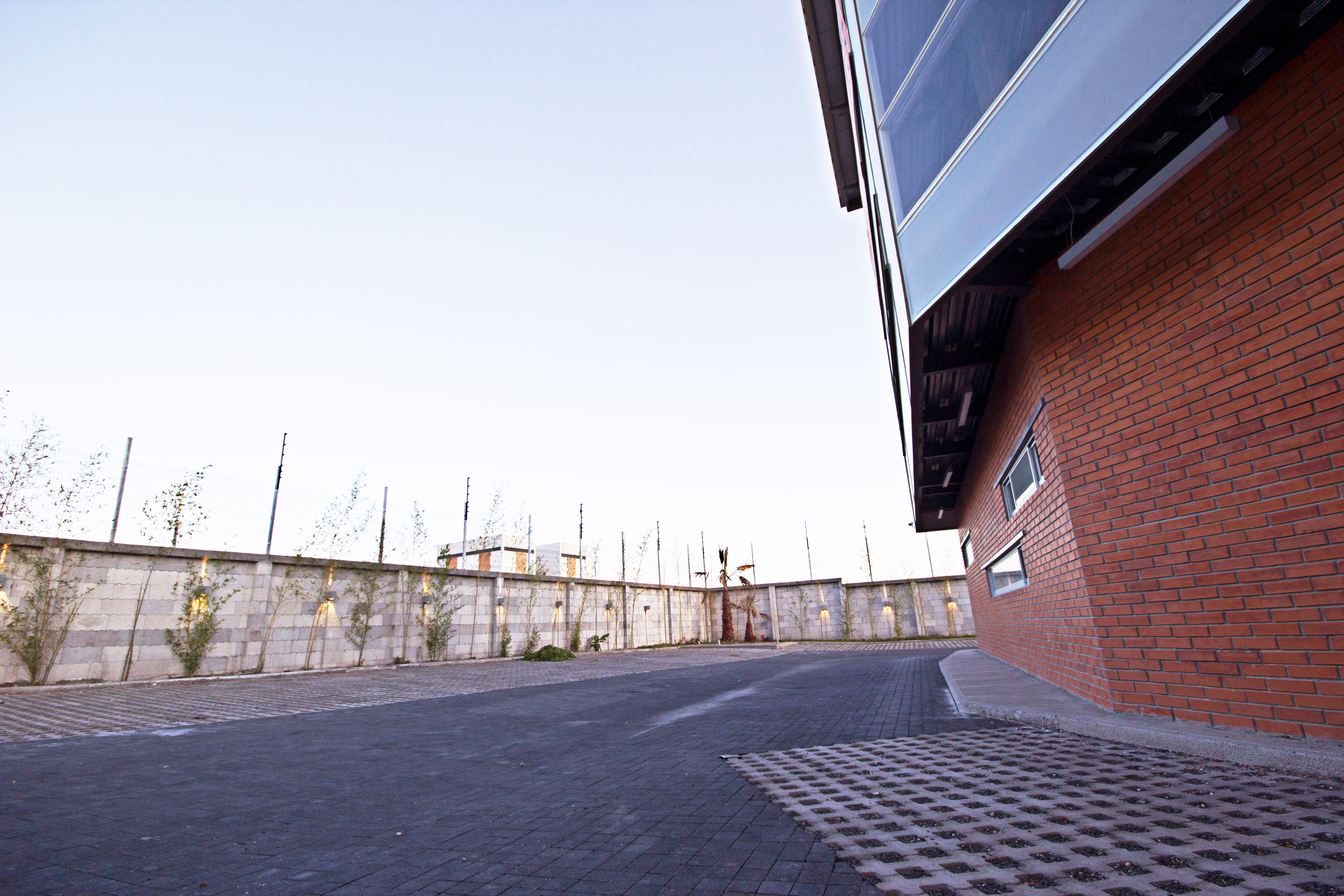 Área de estacionamiento Área de estacionamiento en oficinas, Milenio III